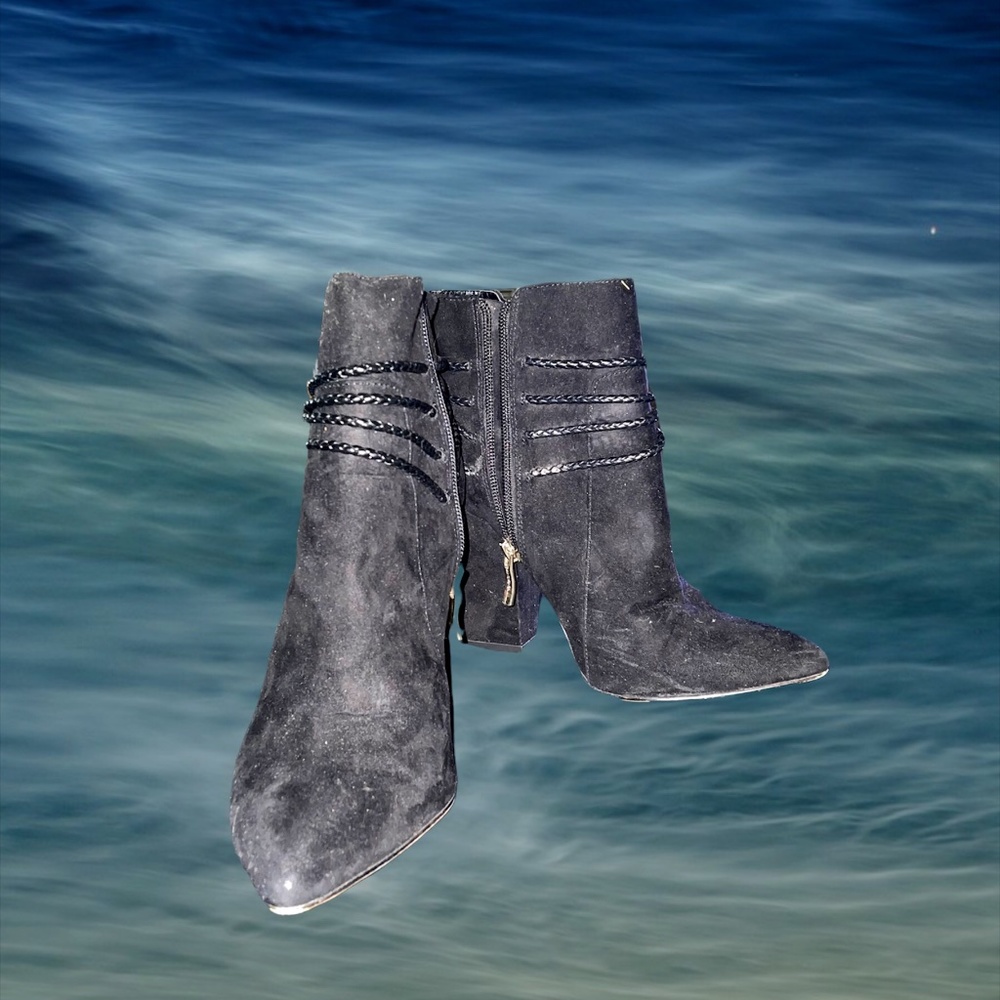 BCBGeneration Booties (8.5M)